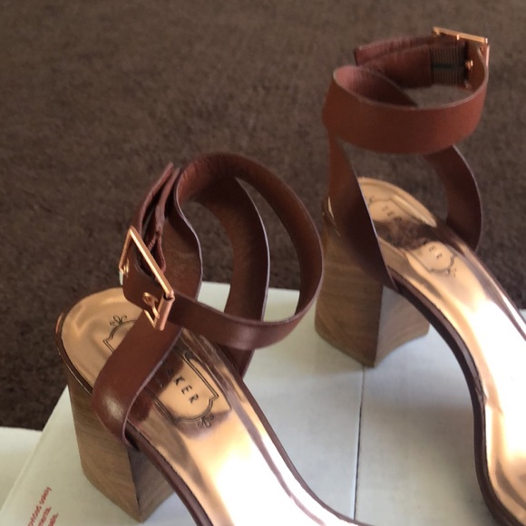 ⭕️ PRICE FIRM Ted Baker Size 40/10 Biah Studded Block Heels - Picture 5 of 13